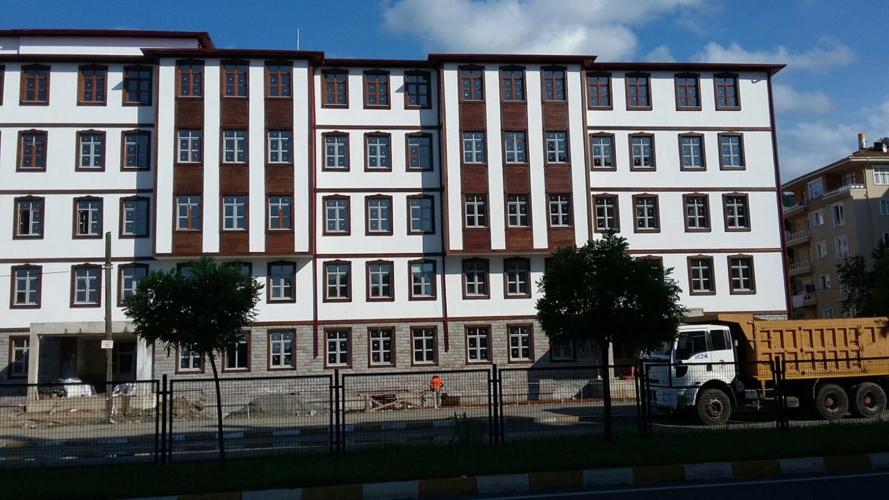 Rize Çayeli 9 Mart İlköğretim Okulu
